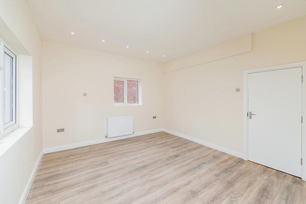 Additional image 4 of Room in a Shared House, In The Heart Of Town Centre, RG1, N1 7GU
