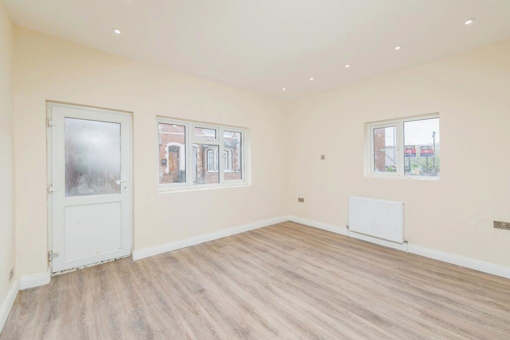 Additional image 6 of Room in a Shared House, In The Heart Of Town Centre, RG1, N1 7GU