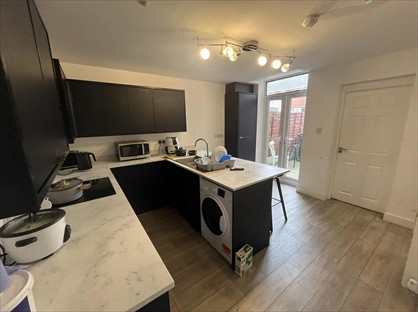 Room in a Shared House, School Lane, PR5