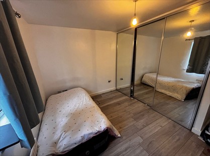 Room in a Shared House, Robinson Way, DA11