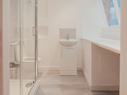 1 Bed Flat, Narrow Wine St, BA14