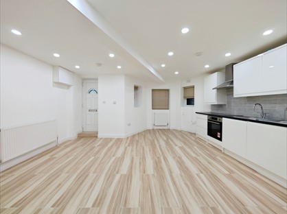 1 Bed Flat, Forburg Road, N16