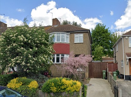 4 Bed Semi-Detached House, Eversley Avenue, DA7