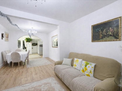 4 Bed Semi-Detached House, London, HA8