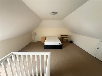 2 Bed Flat, Gabalfa, CF14