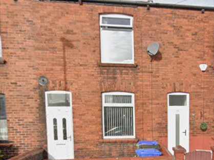 2 Bed Terraced House, Lever St, OL10