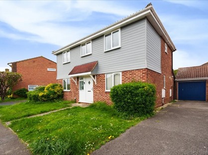 5 Bed Detached House, Bedford Close, SL6