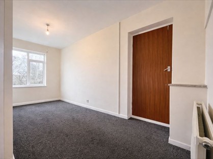 3 Bed Flat, Carver Hill Road, HP11