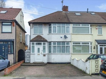 3 Bed End Terrace, Wansford Road, IG8