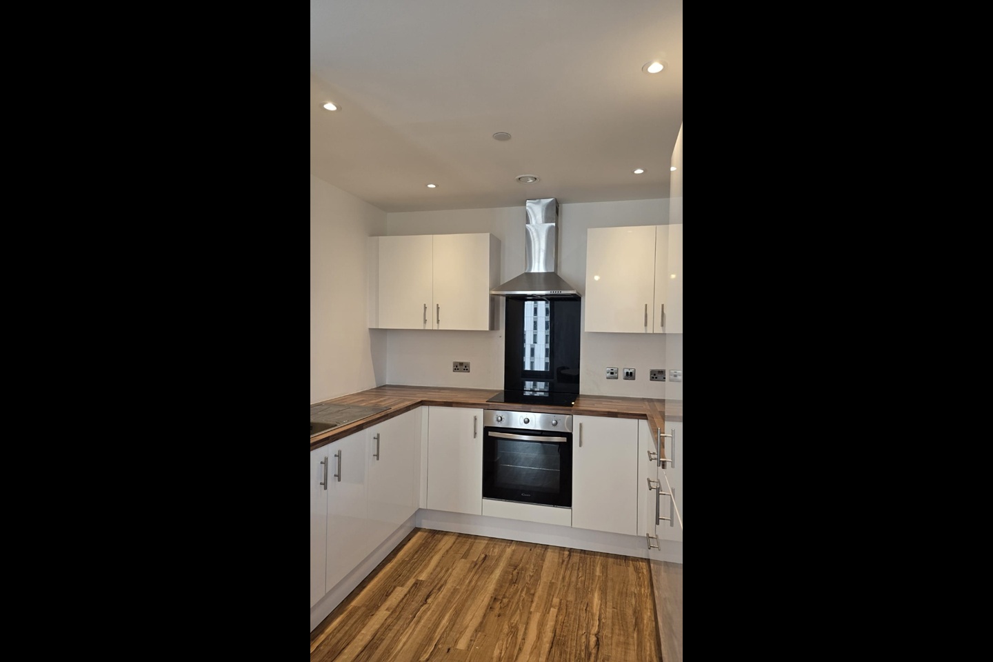 Additional image 3 of 2 Bed Flat, Michigan Avenue, M50, N1 7GU