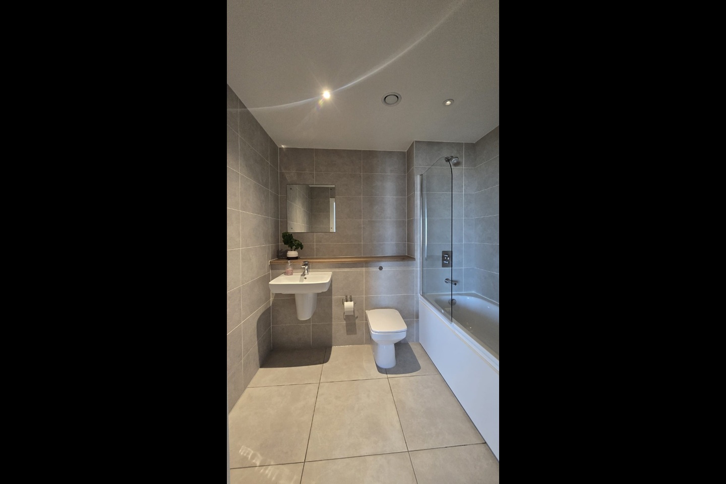 Additional image 10 of 2 Bed Flat, Michigan Avenue, M50, N1 7GU