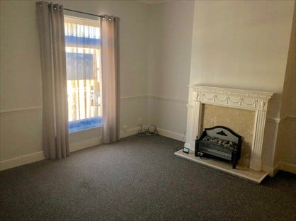 1 Bed Flat, Crowther St, WF10