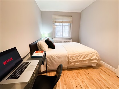 Room in a Shared Flat, St Michaels St, W2