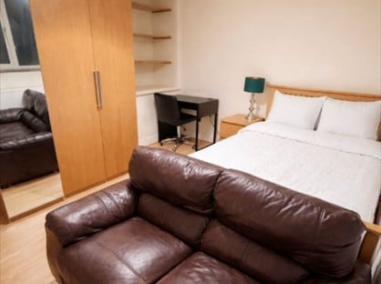 Room in a Shared House, Islip Manor Road, UB5