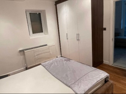1 Bed Flat, Pinewood Road, HP12