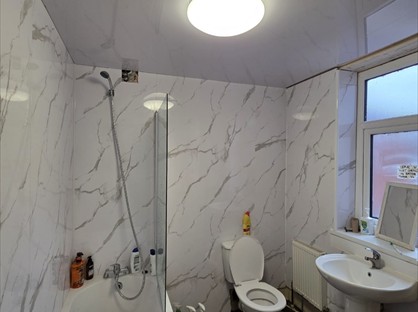 Room in a Shared House, Liverpool Road, M30