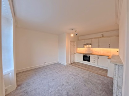 1 Bed Flat, Avon House, BA15