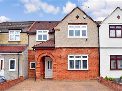 4 Bed Flat, Beech St, RM7