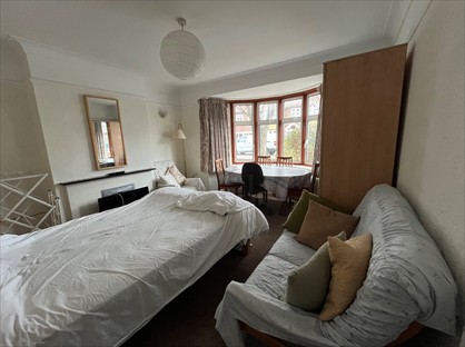 Room in a Shared House, Chalfont Way, W13