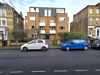 1 Bed Flat, Alyn Court, N8