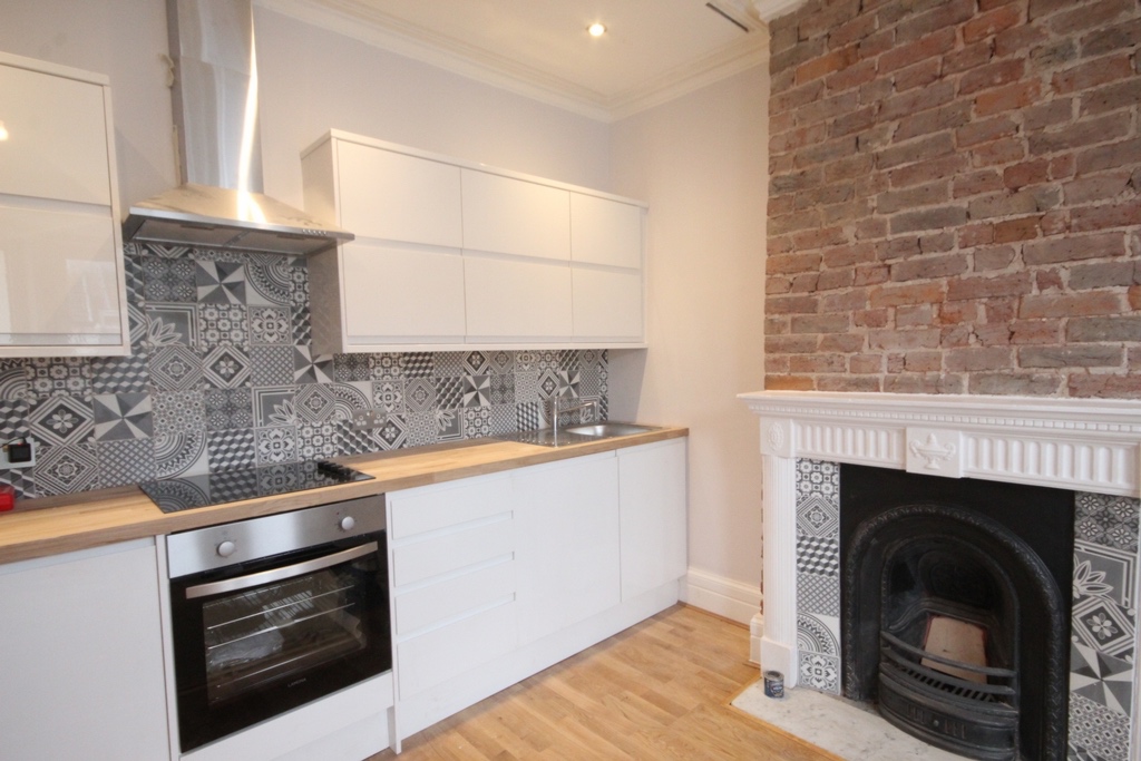 Additional image 2 of 5 Bed Maisonette, Queens Park Road, BN2, N1 7GU