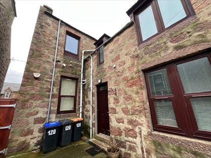 2 Bed Flat, Queen St, AB42