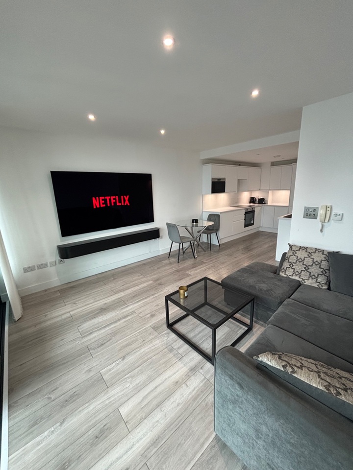 1 Bed Flat, Beetham Tower, M3