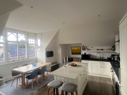 Room in a Shared Flat, Keswick Road, SW15
