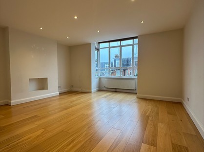 3 Bed Flat, Fortune Green Road, NW6