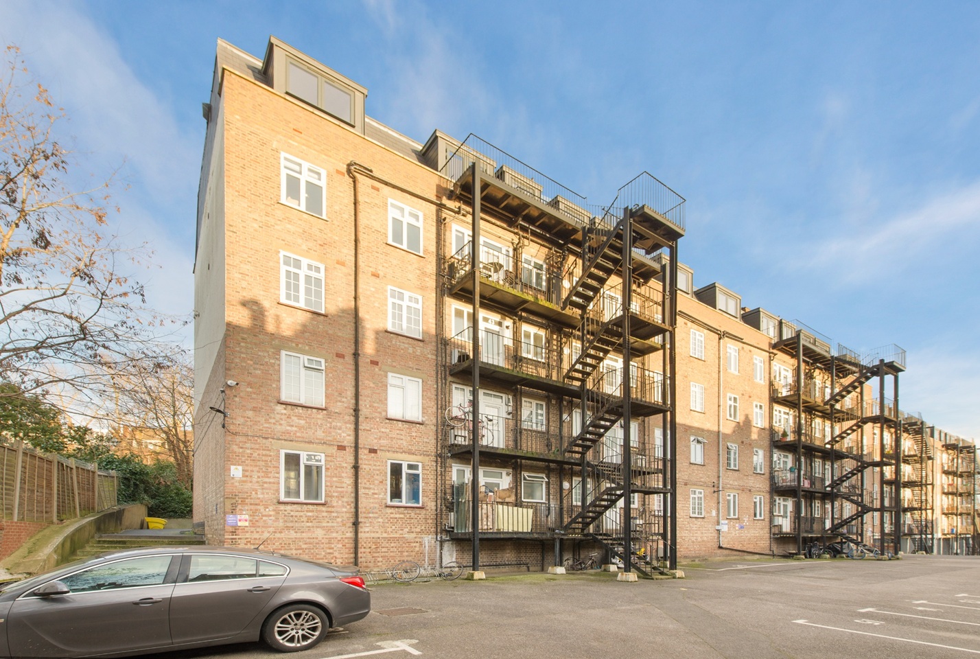 Additional image 13 of 3 Bed Flat, Frognal Court, NW3, N1 7GU