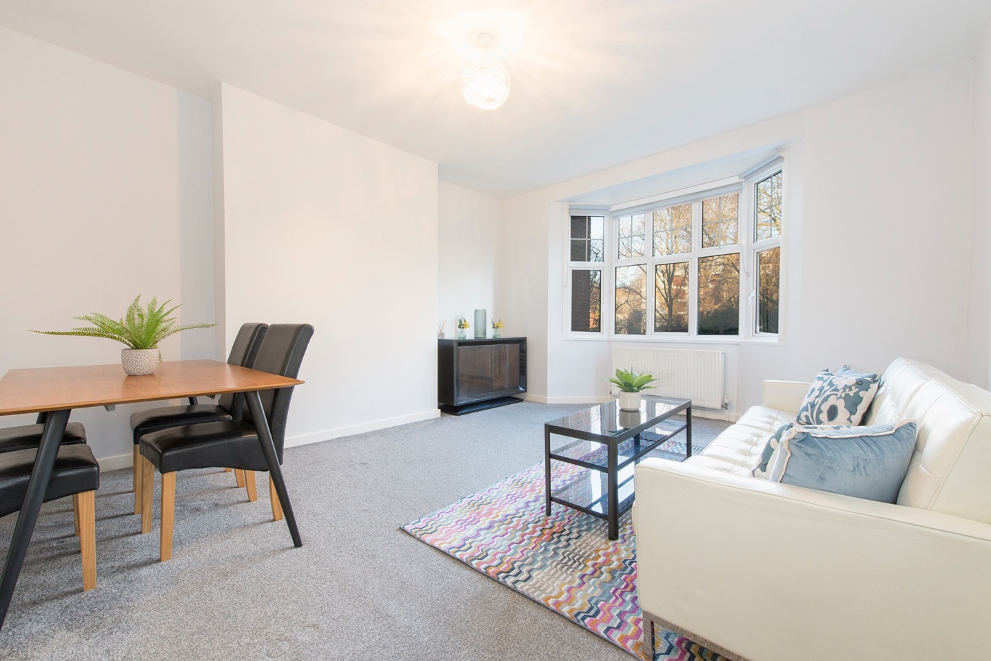 3 Bed Flat, Frognal Court, NW3, N1 7GU