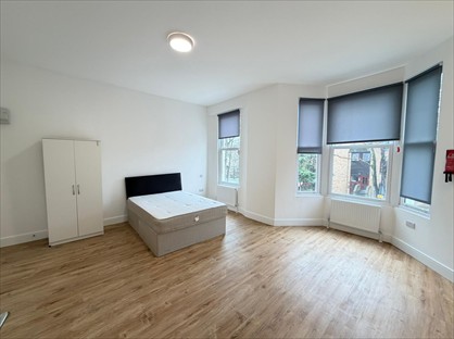 Studio Flat, Pownall Gardens, TW3