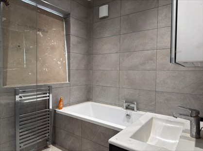 4 Bed Terraced House, Alleyn Park, UB2