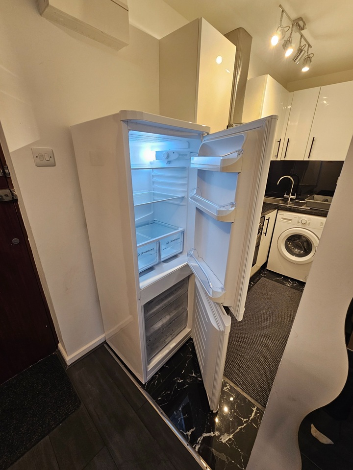 Additional image 11 of 1 Bed Flat, Corrie Road, CB1, N1 7GU