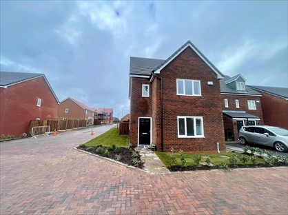 4 Bed Detached House, Hall Farm Avenue, CV6