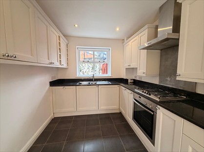 3 Bed Semi-Detached House, The Cloisters, LN2