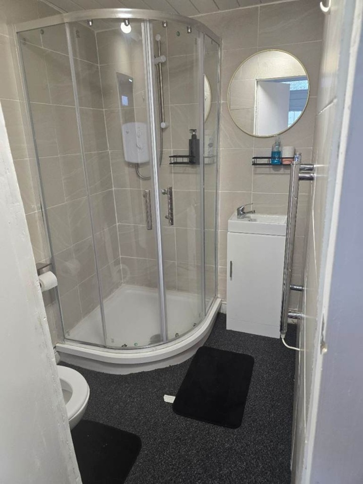 Additional image 8 of Studio Flat, Howden Road, LE2, N1 7GU