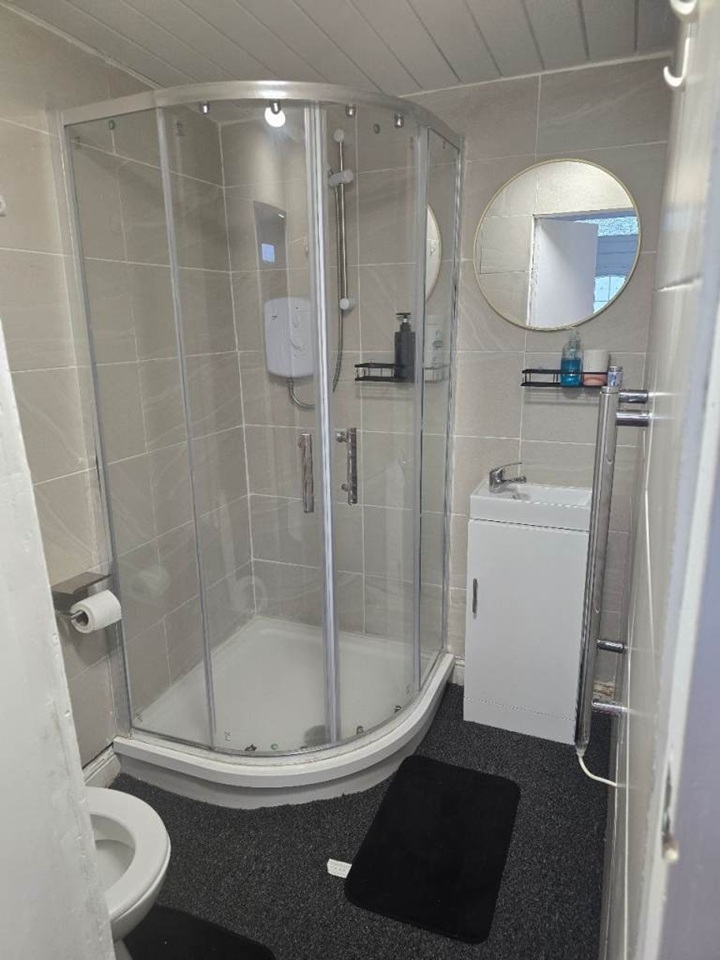 Additional image 9 of Studio Flat, Howden Road, LE2, N1 7GU