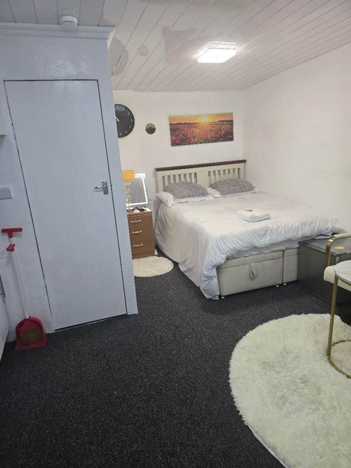 Additional image 3 of Studio Flat, Howden Road, LE2, N1 7GU