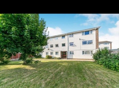 2 Bed Flat, Peregrine Close, CO15