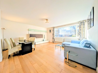 1 Bed Flat, Deer Park Close, KT2