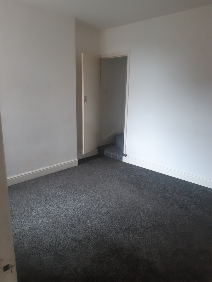 2 Bed Terraced House, Gipsy Lane, LE4, N1 7GU