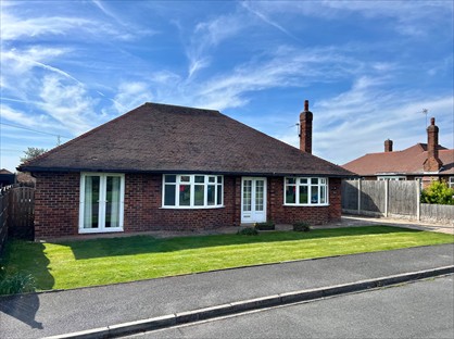 4 Bed Bungalow, Maple Drive, WF8