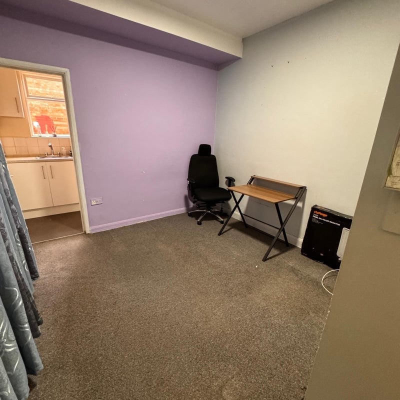 Additional image 3 of 1 Bed Semi-Detached House, Glenfield Road, LE3, N1 7GU