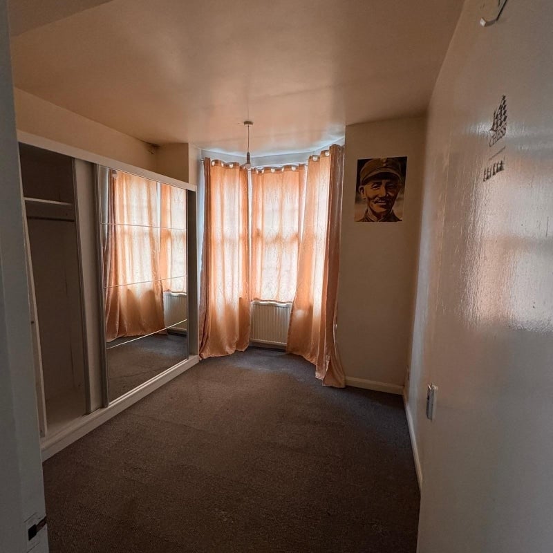 Additional image 13 of 1 Bed Semi-Detached House, Glenfield Road, LE3, N1 7GU