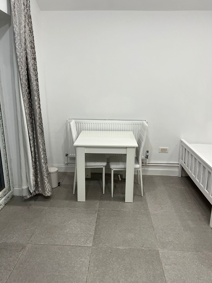 Additional image 3 of Room in a Shared House, Malletts Road, CB1, N1 7GU