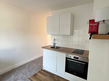 Studio Flat, Lichfield Grove, N3