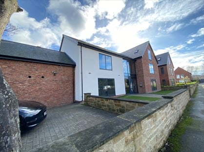 8 Bed Detached House, Belford Close, SR2