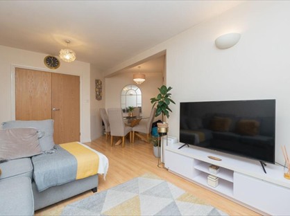 1 Bed Flat, Leicester Square, BS16