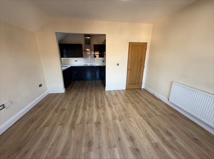 1 Bed Flat, Fairdene Road, CR5